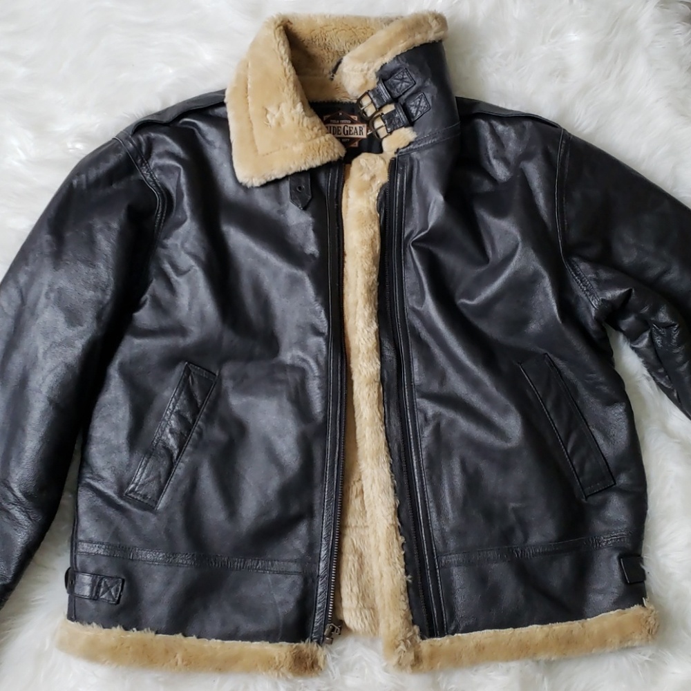 NWOT Guide Gear real leather jacket.